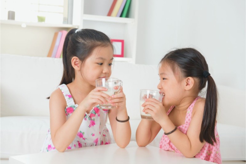 子どもの飲み物として気を付けた方が良いもの
