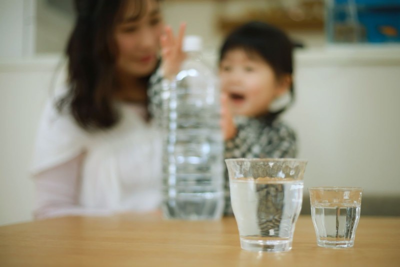 水やお茶を子どもが嫌がる理由