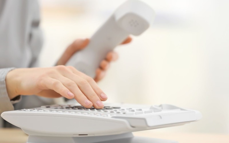 水道水が濁ったときの相談先と確認すべきポイント