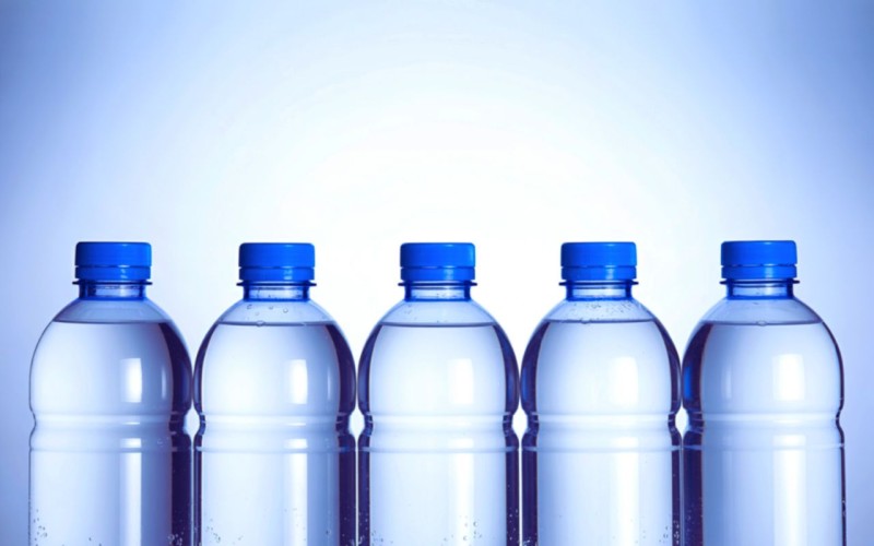 水の定期購入の選び方。ペットボトルが良い?ウォーターサーバーが良い?